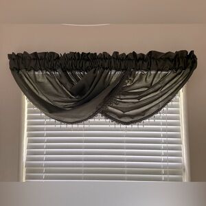 Hunter green valence